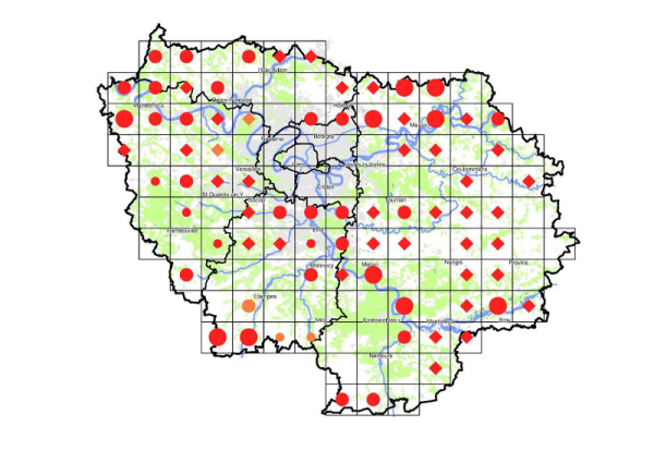 Carte de nidification du corbeau freux (Corvus frugilegus) en Île-de-France (issue de l’Atlas des oiseaux nicheurs d’Ile-de-France, 2009-2014). En rouge les nicheurs certains, en orange les nicheurs probables. Les cercles concentriques donnent une idée des effectifs nicheurs par maille du quadrillage : de 1 à 10 couples pour les petits cercles, de 11 à 100 pour les plus grands cercles, des losanges lorsqu’il n’y a pas eu de dénombrement.